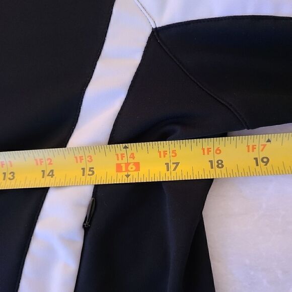 Tail Athletic Jacket and Pant Warm-up Set in Black & White Small - Picture 10 of 15